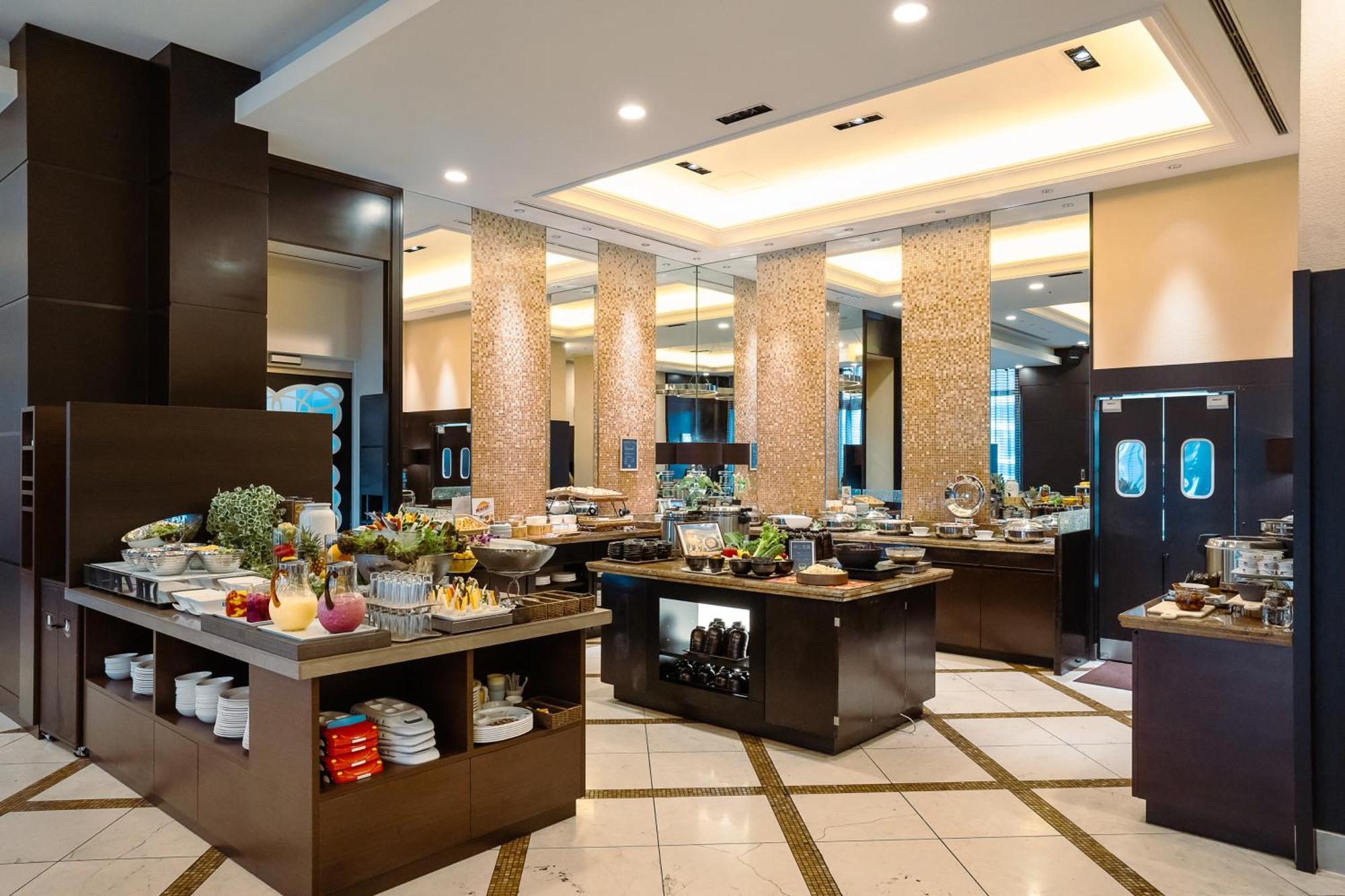 Doubletree By Hilton Naha Hotell Eksteriør bilde