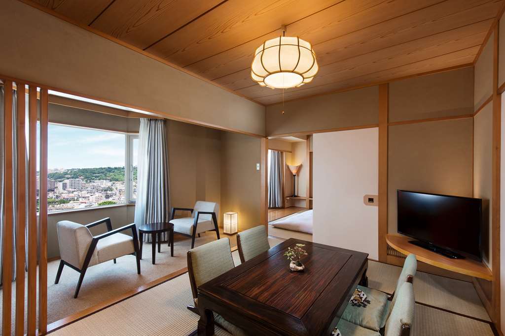 Doubletree By Hilton Naha Hotell Rom bilde