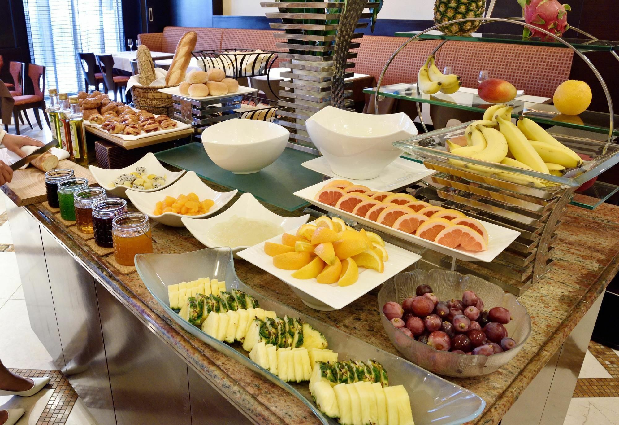 Doubletree By Hilton Naha Hotell Eksteriør bilde